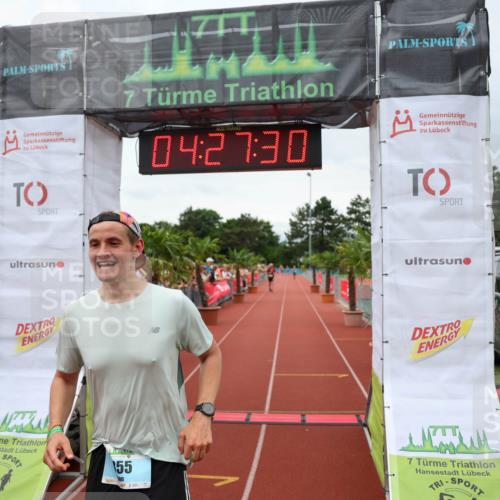15.06.2025 - 7 Türme Triathlon Michael Strokosch http://msf.ph/oto/7993463 15.06.2025 14:27:30 Ziel 355, 498, 970 meine-sportfotos.de