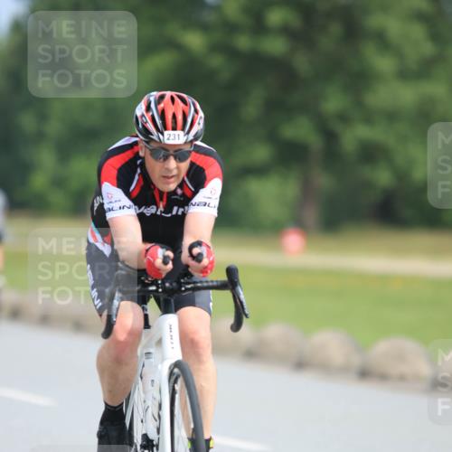 15.06.2025 - 27. Vierlanden-Triathlon H.Heesch http://msf.ph/oto/7993470 15.06.2025 10:24:53 Radfahren 231, 494, 523 meine-sportfotos.de