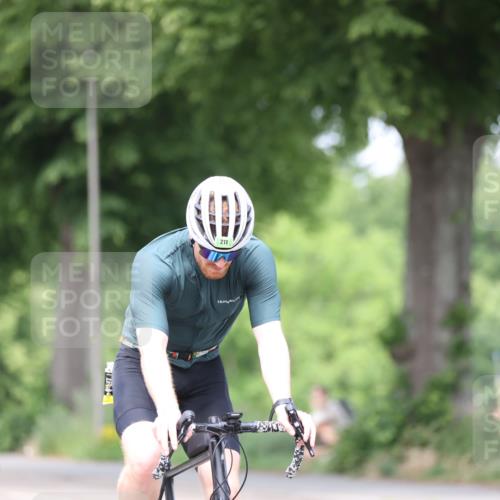 15.06.2025 - 7 Türme Triathlon Yannick Fuchs http://msf.ph/oto/7993517 15.06.2025 13:07:20 Radfahren 589 meine-sportfotos.de