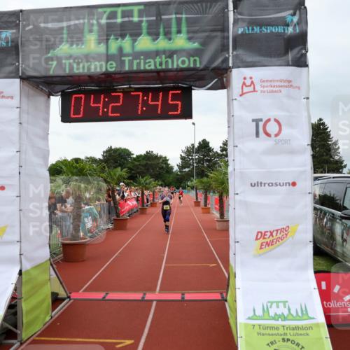 15.06.2025 - 7 Türme Triathlon Michael Strokosch http://msf.ph/oto/7993533 15.06.2025 14:27:45 Ziel 702, 1125 meine-sportfotos.de