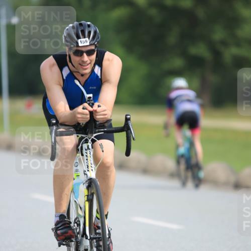 15.06.2025 - 27. Vierlanden-Triathlon H.Heesch http://msf.ph/oto/7993534 15.06.2025 10:25:42 Radfahren 69, 85, 159, 214, 487, 621, 626, 634 meine-sportfotos.de