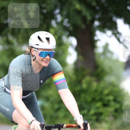 15.06.2025 - 7 Türme Triathlon Yannick Fuchs http://msf.ph/oto/7993585 15.06.2025 13:07:23 Radfahren 548, 589 meine-sportfotos.de