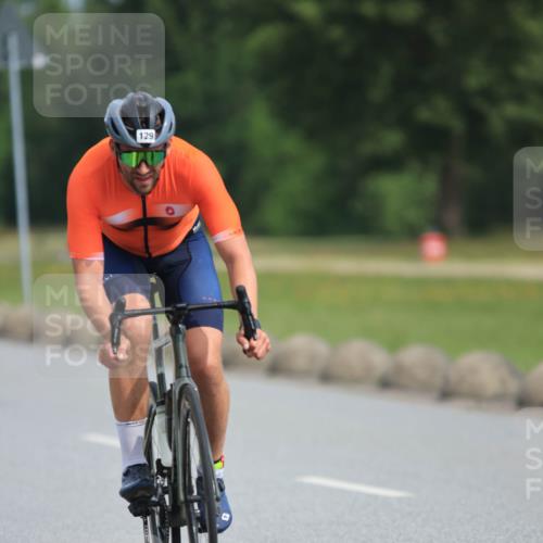 15.06.2025 - 27. Vierlanden-Triathlon H.Heesch http://msf.ph/oto/7993586 15.06.2025 10:26:06 Radfahren 129, 181, 182, 212, 246, 489, 501, 566, 577, 595, 633 meine-sportfotos.de