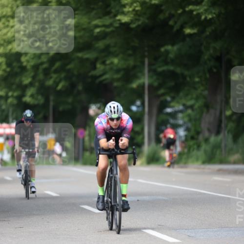 15.06.2025 - 7 Türme Triathlon Yannick Fuchs http://msf.ph/oto/7993629 15.06.2025 13:07:30 Radfahren 285, 324, 548 meine-sportfotos.de