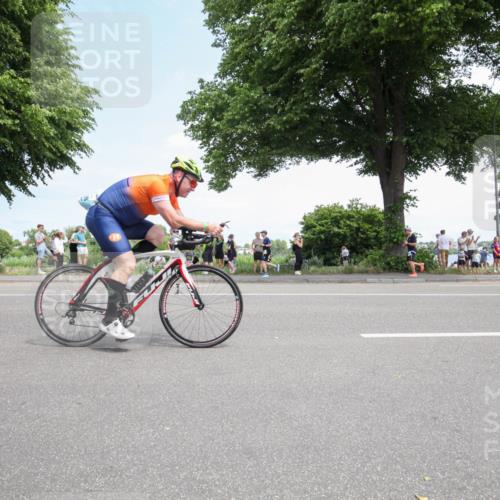 15.06.2025 - 7 Türme Triathlon Yannick Fuchs http://msf.ph/oto/7993638 15.06.2025 13:32:06 Radfahren 579, 1132, 1169 meine-sportfotos.de