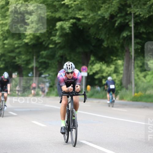 15.06.2025 - 7 Türme Triathlon Yannick Fuchs http://msf.ph/oto/7993652 15.06.2025 13:07:31 Radfahren 285, 295, 324, 548 meine-sportfotos.de