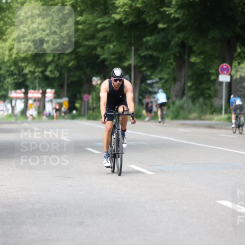 15.06.2025 - 7 Türme Triathlon Yannick Fuchs http://msf.ph/oto/7993727 15.06.2025 13:07:37 Radfahren 295 meine-sportfotos.de