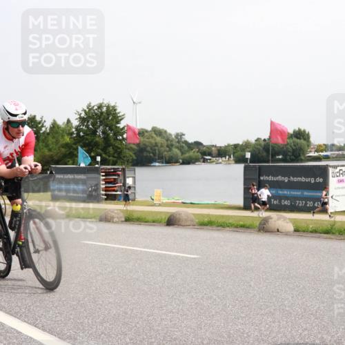 21.06.2025 - 27. Vierlanden-Triathlon H.Heesch http://msf.ph/oto/7993754 15.06.2025 11:17:49 Radfahren 148, 153, 720, 947 meine-sportfotos.de
