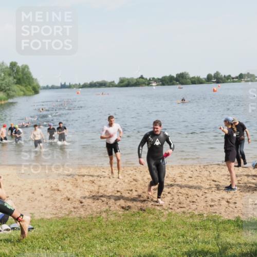 21.06.2025 - 27. Vierlanden-Triathlon MichiJ http://msf.ph/oto/7993757 15.06.2026 09:55:44 Schwimmen 273, 280, 300, 303, 331, 338 meine-sportfotos.de