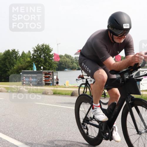 21.06.2025 - 27. Vierlanden-Triathlon H.Heesch http://msf.ph/oto/7993772 15.06.2025 11:17:55 Radfahren 7, 148, 154, 199, 720, 830, 947 meine-sportfotos.de