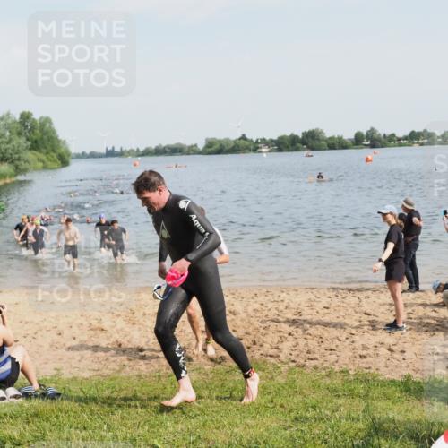 21.06.2025 - 27. Vierlanden-Triathlon MichiJ http://msf.ph/oto/7993805 15.06.2026 09:55:46 Schwimmen 273, 280, 283, 300, 303, 322, 331, 338 meine-sportfotos.de