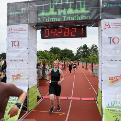 15.06.2025 - 7 Türme Triathlon Michael Strokosch http://msf.ph/oto/7993866 15.06.2025 14:28:21 Ziel 799, 831, 1163 meine-sportfotos.de