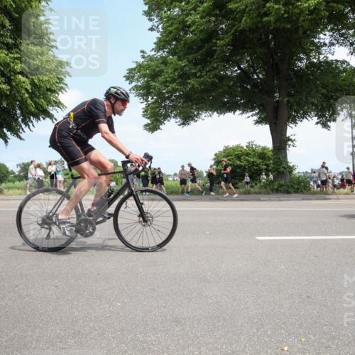 15.06.2025 - 7 Türme Triathlon Yannick Fuchs http://msf.ph/oto/7993880 15.06.2025 13:33:00 Radfahren 252, 361, 598, 717, 736, 739, 927, 1069, 1102, 1187 meine-sportfotos.de