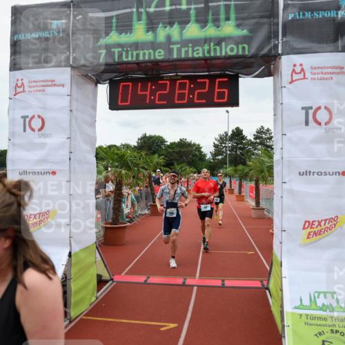 15.06.2025 - 7 Türme Triathlon Michael Strokosch http://msf.ph/oto/7993943 15.06.2025 14:28:26 Ziel 367, 383, 388, 559, 799, 831, 1163 meine-sportfotos.de