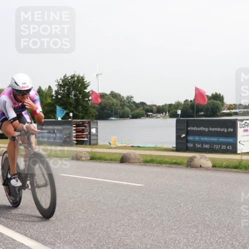 21.06.2025 - 27. Vierlanden-Triathlon H.Heesch http://msf.ph/oto/7993958 15.06.2025 11:19:47 Radfahren 196, 835 meine-sportfotos.de