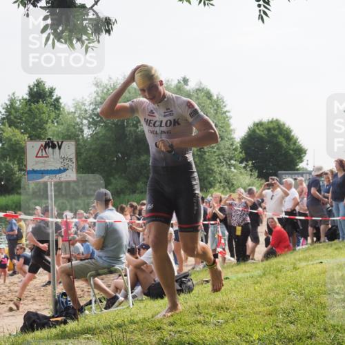 15.06.2025 - 27. Vierlanden-Triathlon KatJ http://msf.ph/oto/7993977 15.06.2025 09:54:33 Schwimmen 253, 255, 261, 262, 318, 342, 354 meine-sportfotos.de