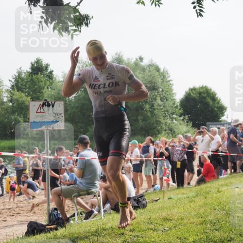 15.06.2025 - 27. Vierlanden-Triathlon KatJ http://msf.ph/oto/7993986 15.06.2025 09:54:33 Schwimmen 253, 255, 261, 262, 318, 342, 354 meine-sportfotos.de
