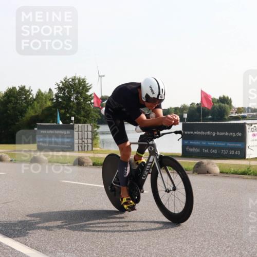 15.06.2025 - 27. Vierlanden-Triathlon H.Heesch http://msf.ph/oto/7993993 15.06.2025 09:03:15 Radfahren 10, 38, 185 meine-sportfotos.de