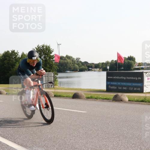15.06.2025 - 27. Vierlanden-Triathlon H.Heesch http://msf.ph/oto/7993999 15.06.2025 09:03:16 Radfahren 38, 185 meine-sportfotos.de