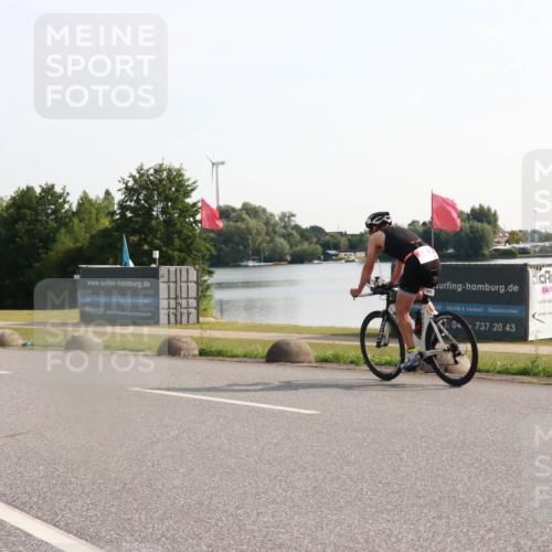 15.06.2025 - 27. Vierlanden-Triathlon H.Heesch http://msf.ph/oto/7994022 15.06.2025 09:03:27 Radfahren 17, 163 meine-sportfotos.de