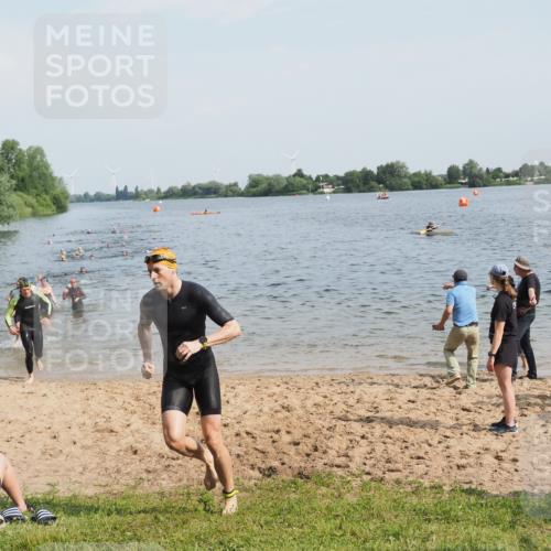 21.06.2025 - 27. Vierlanden-Triathlon MichiJ http://msf.ph/oto/7994035 15.06.2026 09:55:56 Schwimmen 280, 283, 308, 310, 312, 322, 331, 338 meine-sportfotos.de