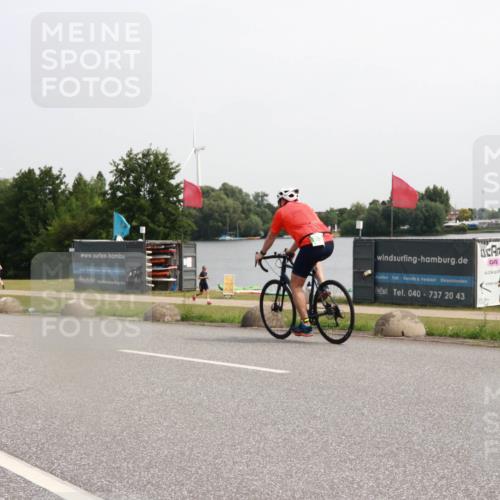 21.06.2025 - 27. Vierlanden-Triathlon H.Heesch http://msf.ph/oto/7994041 15.06.2025 11:20:10 Radfahren 3, 115, 232, 789, 811, 852, 968 meine-sportfotos.de