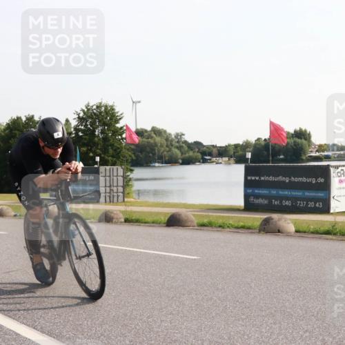 15.06.2025 - 27. Vierlanden-Triathlon H.Heesch http://msf.ph/oto/7994053 15.06.2025 09:04:43 Radfahren 4 meine-sportfotos.de