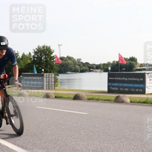15.06.2025 - 27. Vierlanden-Triathlon H.Heesch http://msf.ph/oto/7994093 15.06.2025 09:06:10 Radfahren 37 meine-sportfotos.de