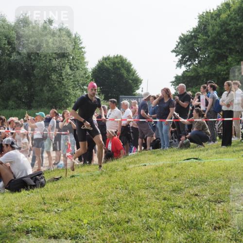 15.06.2025 - 27. Vierlanden-Triathlon KatJ http://msf.ph/oto/7994104 15.06.2025 09:54:39 Schwimmen 262, 294, 318, 354 meine-sportfotos.de
