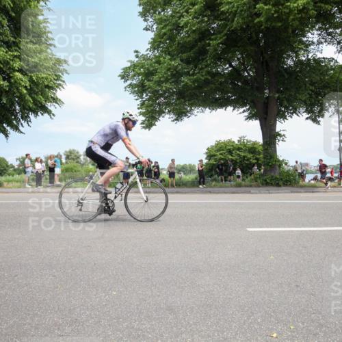 15.06.2025 - 7 Türme Triathlon Yannick Fuchs http://msf.ph/oto/7994121 15.06.2025 13:33:51 Radfahren 853, 926, 1139, 1142 meine-sportfotos.de