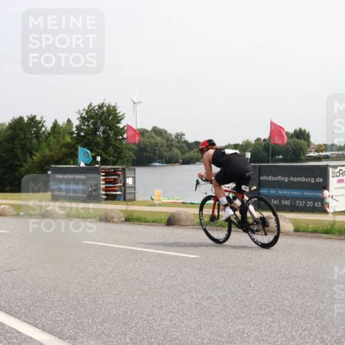 21.06.2025 - 27. Vierlanden-Triathlon H.Heesch http://msf.ph/oto/7994122 15.06.2025 11:20:50 Radfahren 237, 952 meine-sportfotos.de