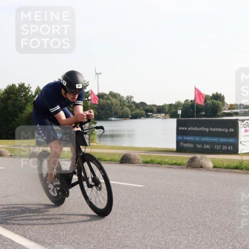 15.06.2025 - 27. Vierlanden-Triathlon H.Heesch http://msf.ph/oto/7994134 15.06.2025 09:06:46 Radfahren 46, 186, 241 meine-sportfotos.de