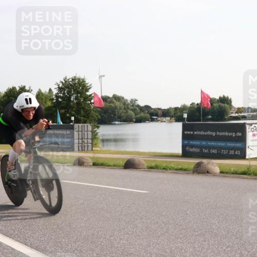 15.06.2025 - 27. Vierlanden-Triathlon H.Heesch http://msf.ph/oto/7994138 15.06.2025 09:06:47 Radfahren 46, 186 meine-sportfotos.de