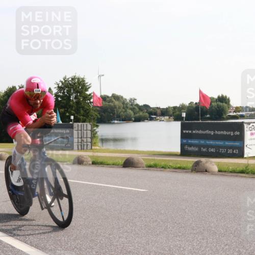 15.06.2025 - 27. Vierlanden-Triathlon H.Heesch http://msf.ph/oto/7994184 15.06.2025 09:07:13 Radfahren 41, 124, 158 meine-sportfotos.de