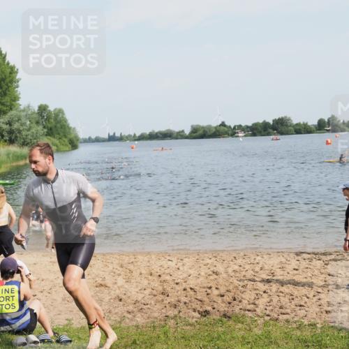 21.06.2025 - 27. Vierlanden-Triathlon MichiJ http://msf.ph/oto/7994201 15.06.2026 09:56:02 Schwimmen 268, 277, 285, 308, 310, 312, 357 meine-sportfotos.de