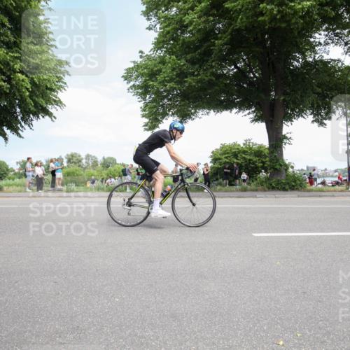 15.06.2025 - 7 Türme Triathlon Yannick Fuchs http://msf.ph/oto/7994211 15.06.2025 13:34:12 Radfahren 531, 801, 942 meine-sportfotos.de