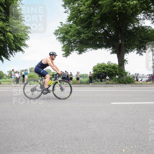 15.06.2025 - 7 Türme Triathlon Yannick Fuchs http://msf.ph/oto/7994239 15.06.2025 13:34:19 Radfahren 531 meine-sportfotos.de