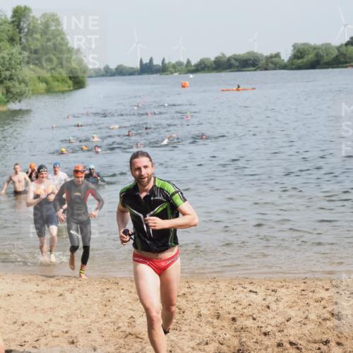 21.06.2025 - 27. Vierlanden-Triathlon MichiJ http://msf.ph/oto/7994251 15.06.2026 09:56:05 Schwimmen 268, 277, 285, 310, 312, 349, 357 meine-sportfotos.de