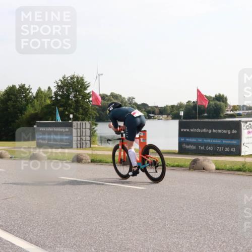 15.06.2025 - 27. Vierlanden-Triathlon H.Heesch http://msf.ph/oto/7994259 15.06.2025 09:08:00 Radfahren 38, 185 meine-sportfotos.de