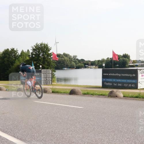 15.06.2025 - 27. Vierlanden-Triathlon H.Heesch http://msf.ph/oto/7994267 15.06.2025 09:08:00 Radfahren 38, 185 meine-sportfotos.de