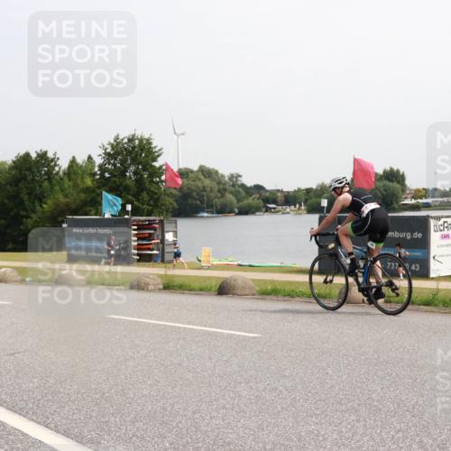 21.06.2025 - 27. Vierlanden-Triathlon H.Heesch http://msf.ph/oto/7994270 15.06.2025 11:21:25 Radfahren 248, 928 meine-sportfotos.de