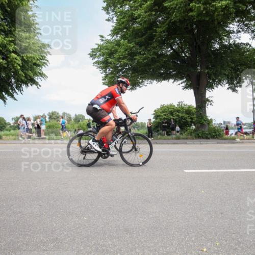 15.06.2025 - 7 Türme Triathlon Yannick Fuchs http://msf.ph/oto/7994272 15.06.2025 13:34:47 Radfahren  meine-sportfotos.de