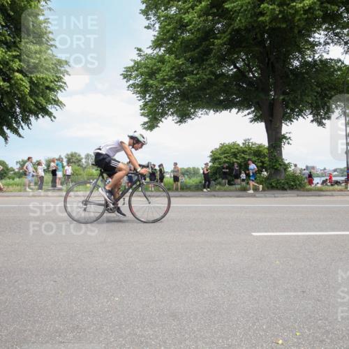 15.06.2025 - 7 Türme Triathlon Yannick Fuchs http://msf.ph/oto/7994275 15.06.2025 13:34:48 Radfahren 1186 meine-sportfotos.de