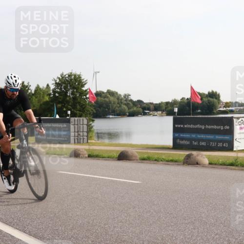 15.06.2025 - 27. Vierlanden-Triathlon H.Heesch http://msf.ph/oto/7994303 15.06.2025 09:08:23 Radfahren 51 meine-sportfotos.de