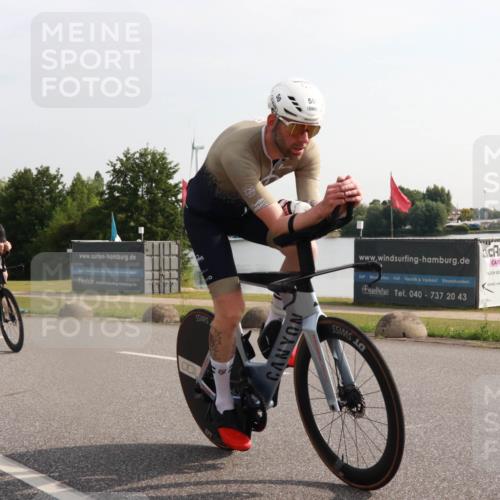 15.06.2025 - 27. Vierlanden-Triathlon H.Heesch http://msf.ph/oto/7994328 15.06.2025 09:08:35 Radfahren 50, 78 meine-sportfotos.de
