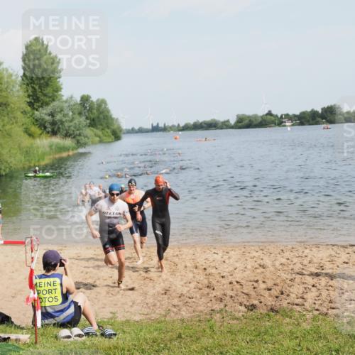 21.06.2025 - 27. Vierlanden-Triathlon MichiJ http://msf.ph/oto/7994330 15.06.2026 09:56:08 Schwimmen 268, 277, 285, 312, 315, 349, 357 meine-sportfotos.de