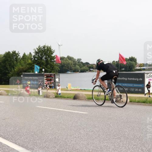 21.06.2025 - 27. Vierlanden-Triathlon H.Heesch http://msf.ph/oto/7994337 15.06.2025 11:21:45 Radfahren  meine-sportfotos.de