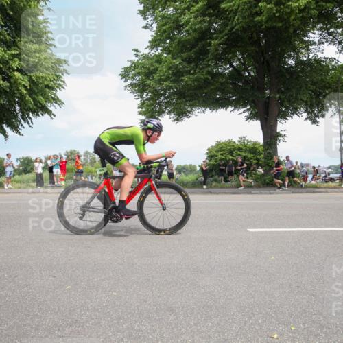 15.06.2025 - 7 Türme Triathlon Yannick Fuchs http://msf.ph/oto/7994359 15.06.2025 13:35:36 Radfahren 953, 1025, 1060, 1097 meine-sportfotos.de