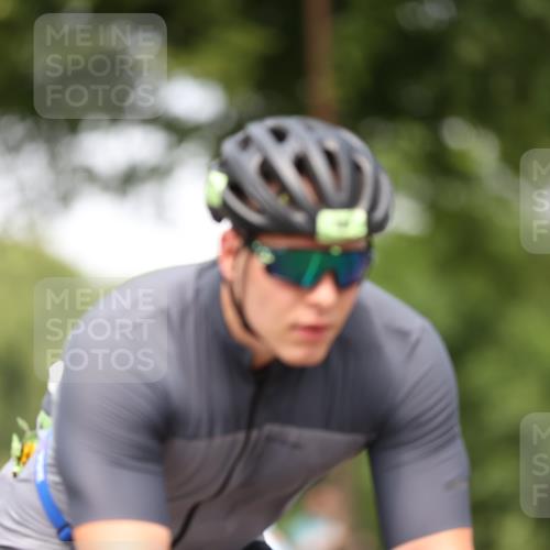 15.06.2025 - 7 Türme Triathlon Yannick Fuchs http://msf.ph/oto/7994396 15.06.2025 13:08:45 Radfahren 329 meine-sportfotos.de