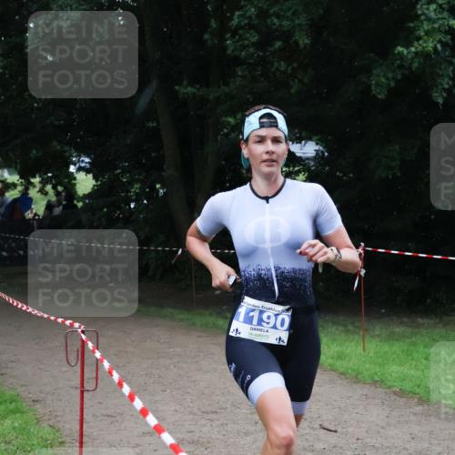 21.06.2025 - 27. Vierlanden-Triathlon Lena Gebhardt http://msf.ph/oto/7994399 15.06.2025 13:47:42 Laufen 20, 1190, 14 meine-sportfotos.de
